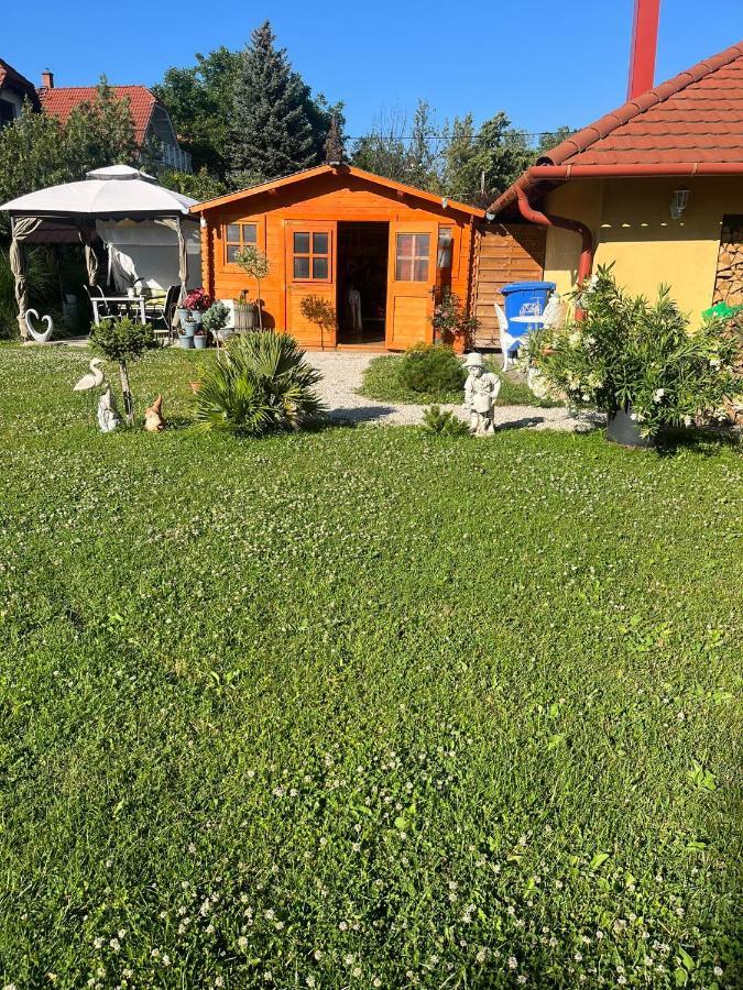 Rege Apartman Alsoors Bagian luar foto